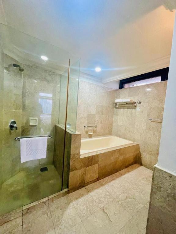 Junior Empire At Times Square Kl Apartment